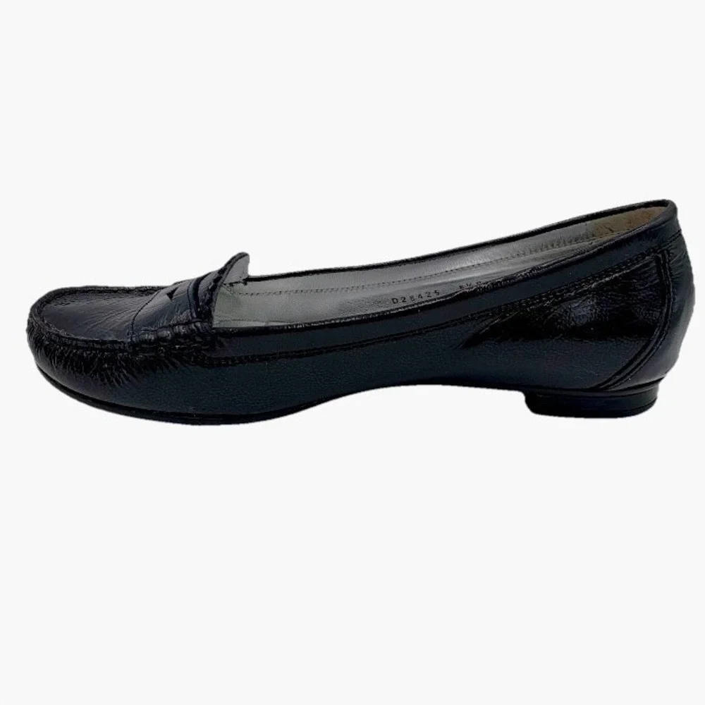 Cole Haan Black Patent Leather Penny Loafer Flat Women 8.5 Classic Work Academia